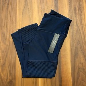 NWT VOGO Athletica Crop Leggings